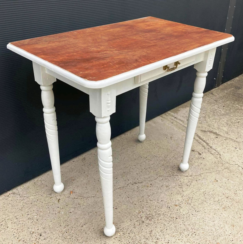 ST05 -Konzolový / toaletný stôl biely vo provensálskom štýle - Cena 99€ 1