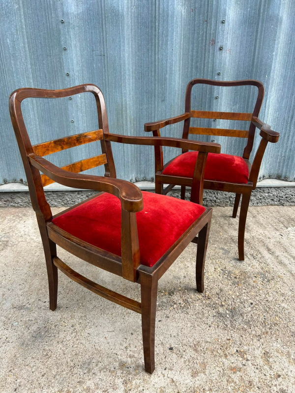 F232 - art deco kresla k písaciemu stolu. Cena 260€/ks