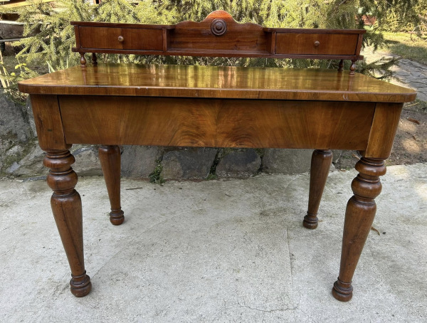 Písací stôl s nadstavbou, altdeutsch - Cena 360€ 1