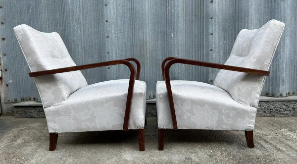 F152 - Art DECO kreslá po kompletnej renovácii - Cena 300€ / kus