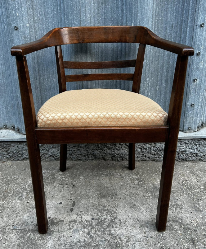 CH10 - Stolička / Kreslo k písaciemu stolu - Cena 150€ 2