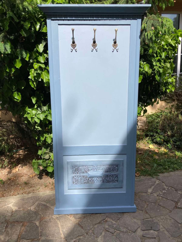 VES02 - Vešiaková stena v štýle provence. - Cena 115€