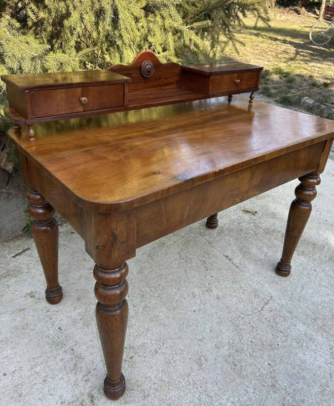 Písací stôl s nadstavbou, altdeutsch - Cena 360€