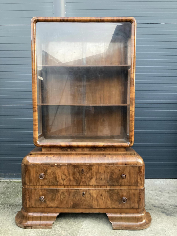 V04 - Art Deco vitrína - Cena 690€