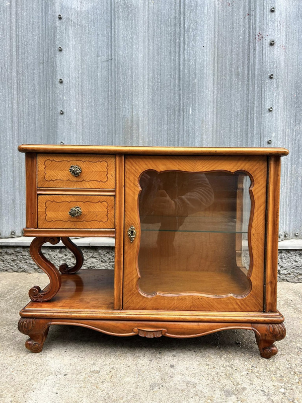 Servírovací stolík v neobarokovom štýle - Cena 220€