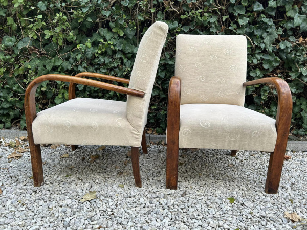 F113 - Kreslá od J. Halabalu H-213 - Cena 290€ / ks 1