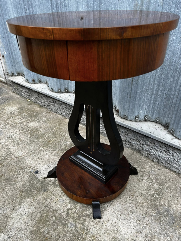 Empírový stolík zrenovovaný - Cena 590€ 4