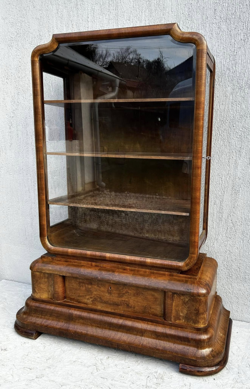 V49 - Art DECO vitrína - Cena 690€ 2