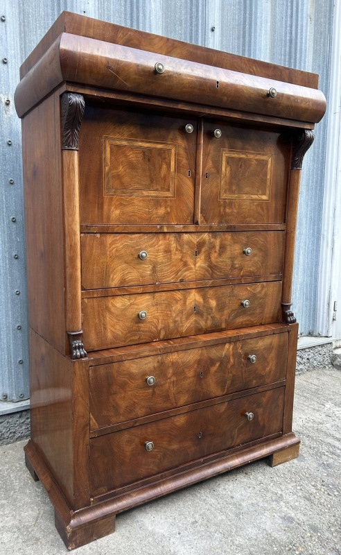 Kabinet / sekretár plno-stĺpový - Cena dohodou 2