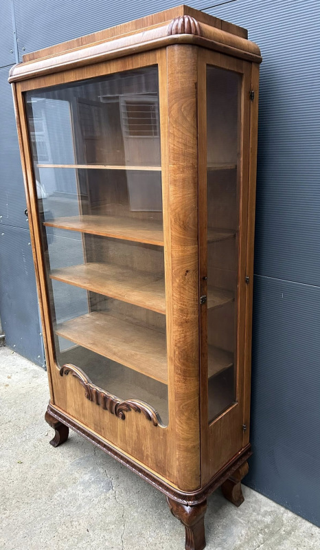 V65 - Art deco (Prvorepubliková) vitrína - Cena 790€ 2