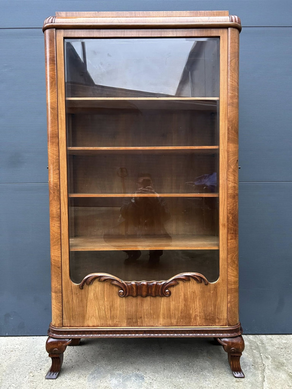 V65 - Art deco (Prvorepubliková) vitrína - Cena 790€ 7