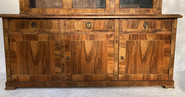 Trojdverová knižnica / vitrína Biedermeier - Cena 1.900 € 3