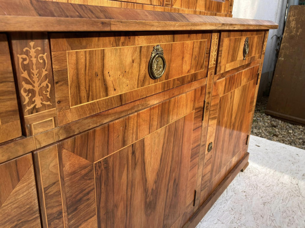 Trojdverová knižnica / vitrína Biedermeier - Cena 1.900 € 4