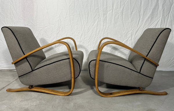 F201 - Kreslá J. HALABALA H - 269 3