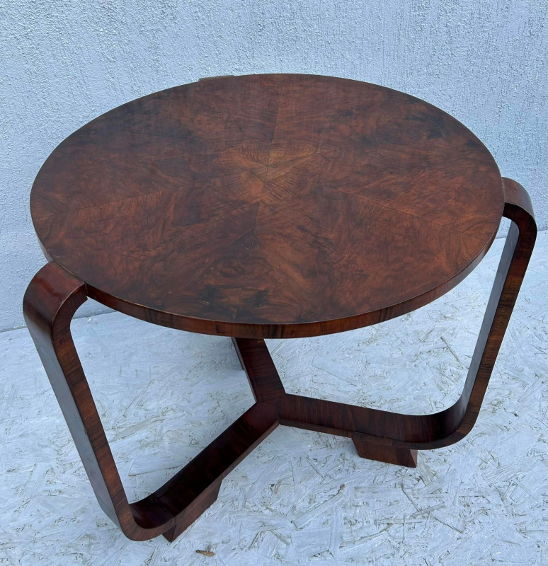 S48 - Dizajnový stolík v art DECO - Cena 520€