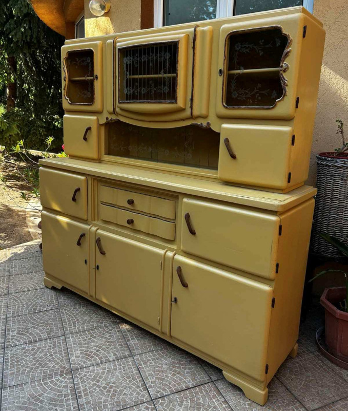 K54 - Kredenc v provensálskom štýle - Cena 390€ 2