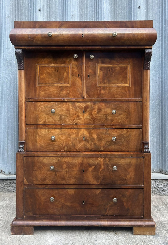 Kabinet / sekretár plno-stĺpový - Cena dohodou