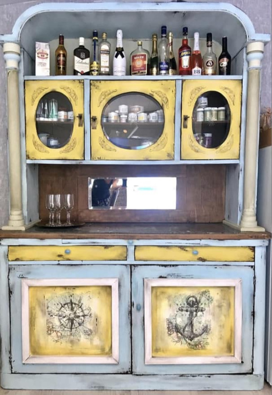 K21 - maľovaný kredenc - Cena 335€