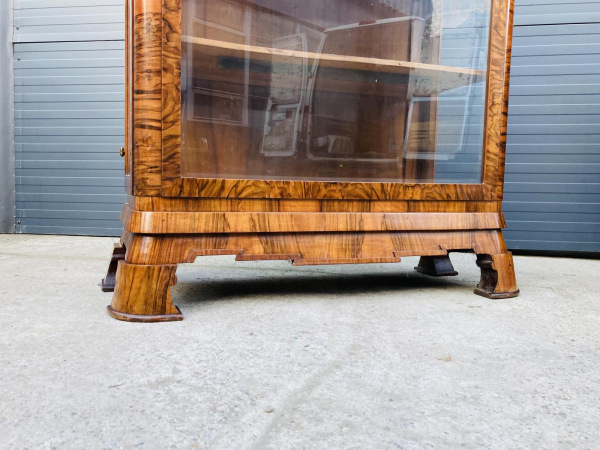 V13 - Unikátna Art Deco vitrína - Cena 890€ 2