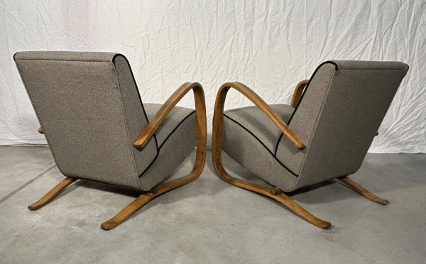 F201 - Kreslá J. HALABALA H - 269 7