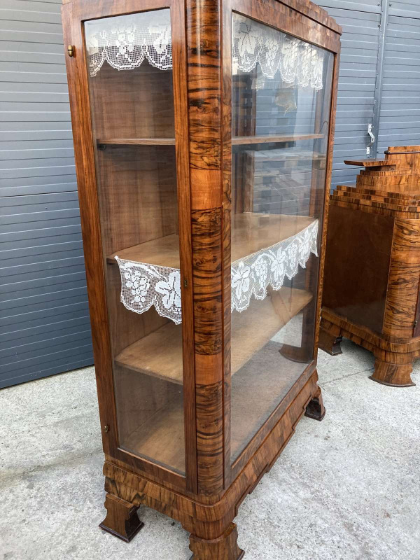 V13 - Unikátna Art Deco vitrína - Cena 890€ 4