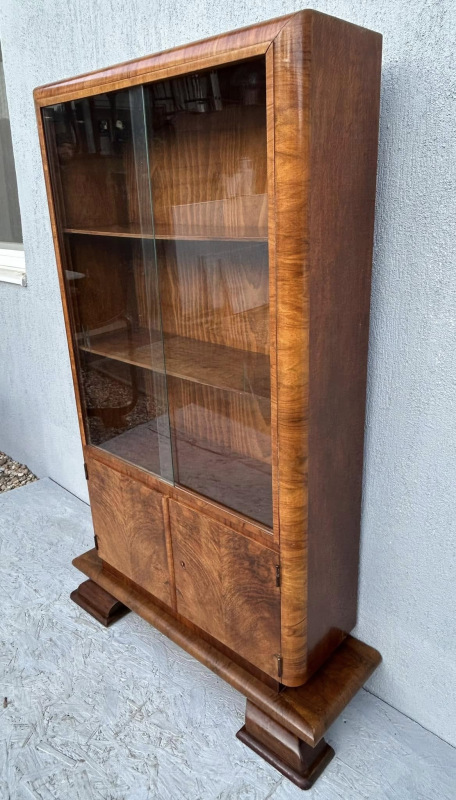 V53 - Art DECO vitrína - Cena 890€ 1