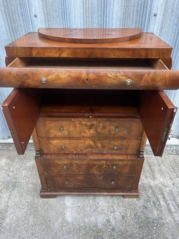 Kabinet / sekretár plno-stĺpový - Cena dohodou 3