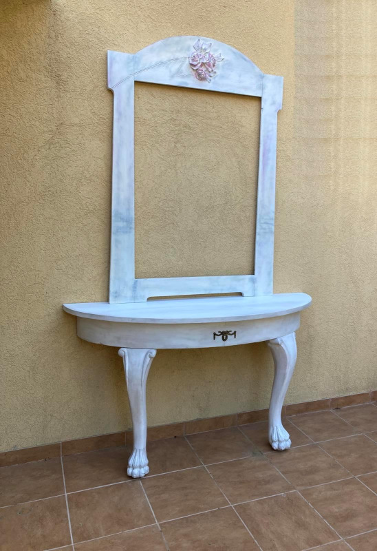 ST14 - konzolový stolík biely v provensálskom štýle + rám - Cena 260€