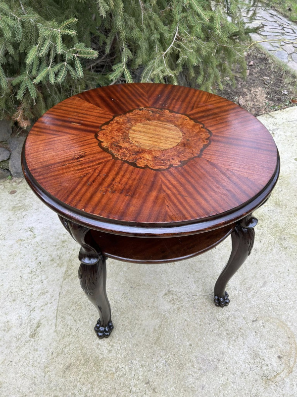 Prvorepublikovy starožitný stôl v neobarokovom slohu - Cena 290 €