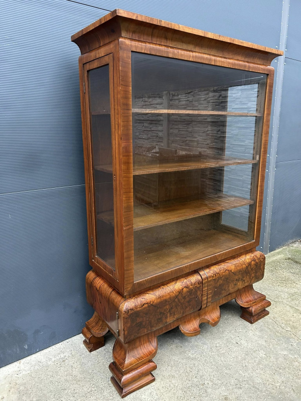 V66 - Art DECO vitrína - Cena 980€ 1