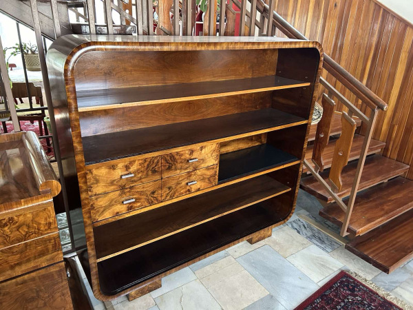 Art Deco Cabinet J-107 by Jindřich Halabala