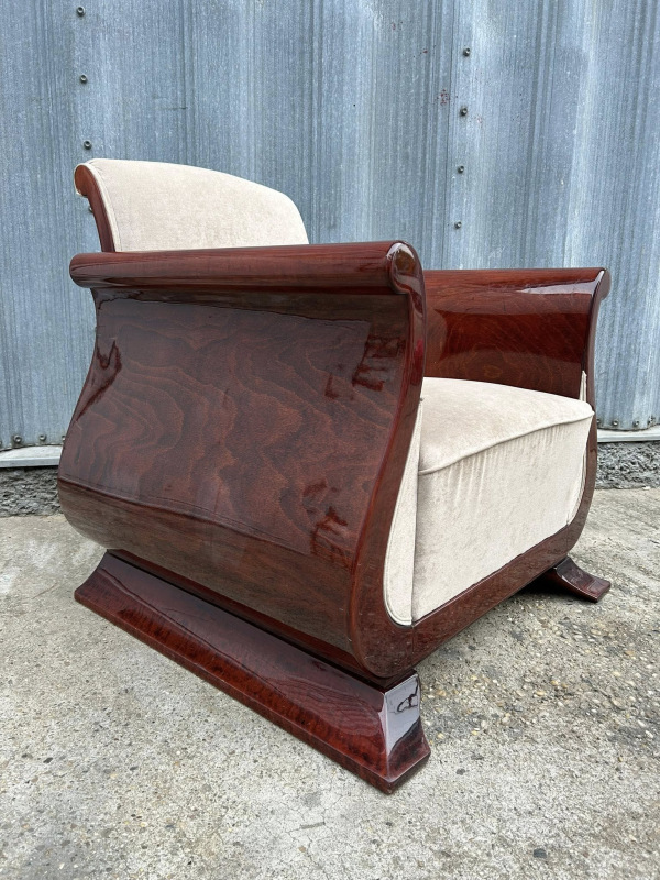 F185 - Art deco dizajnové kreslá “TULIPÁN”. Zberateľský kus. Cena 2.600€ / kus. 1