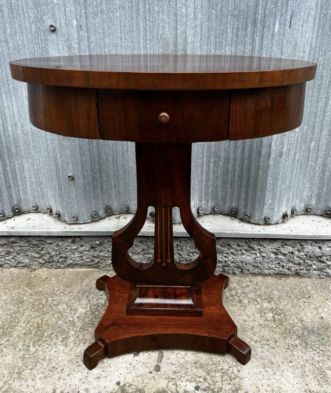 Biedermeier stolík, oválny - Cena 590€ 1