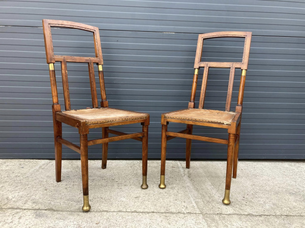 CH05 - 2ks starožitne stoličky na renováciu. Cena 40€/ks.