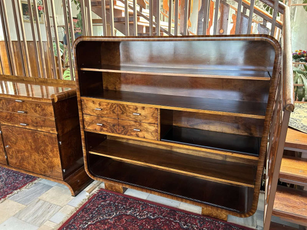 Art Deco Cabinet J-107 by Jindřich Halabala 2