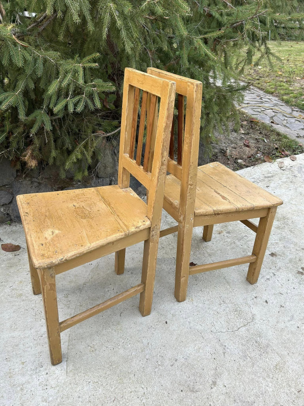 CH07 - 2ks vintage stoličky, voskované. Cena 30€/ks. 2