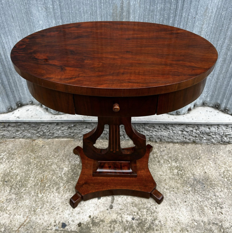 Biedermeier stolík, oválny - Cena 590€