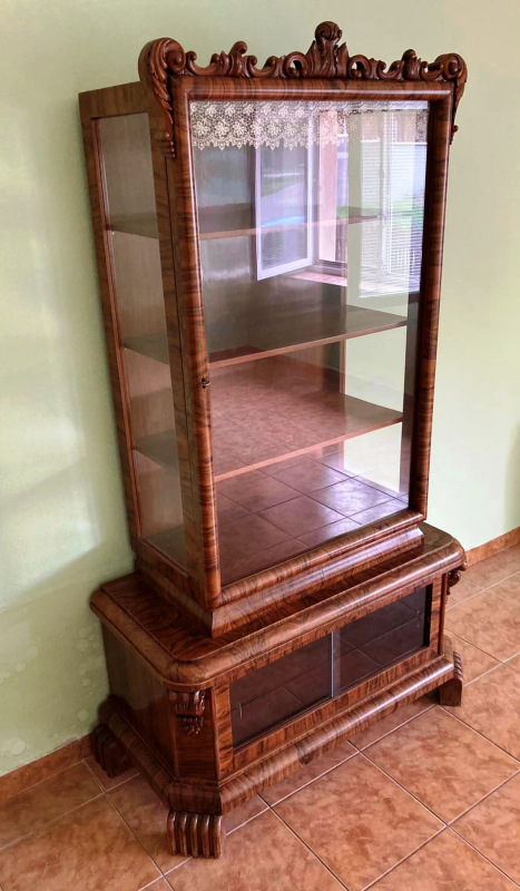 V19 - Art Deco set vitrína + príborník - Cena vitríny 790€ 3