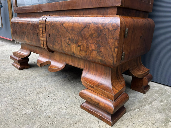 V66 - Art DECO vitrína - Cena 980€ 6