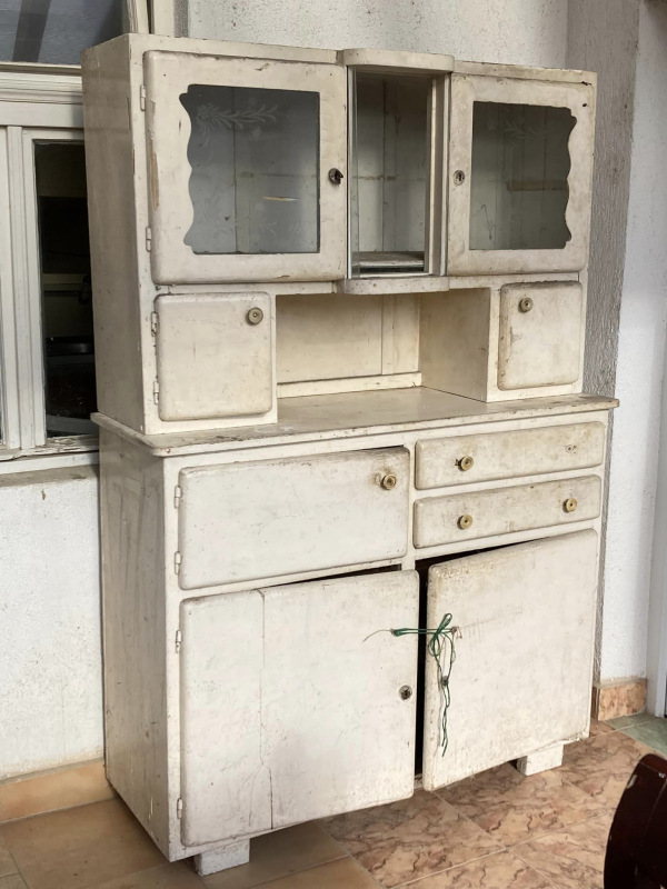 K57 - Kredenc v provensálskom štýle - Cena 290€