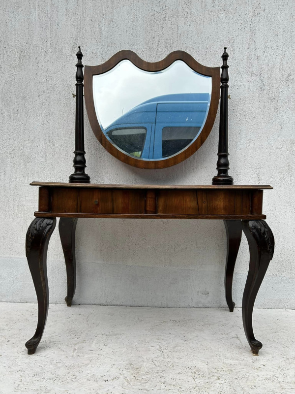 Konzolový toaletný stolík so zrkadlom - Cena 290 €