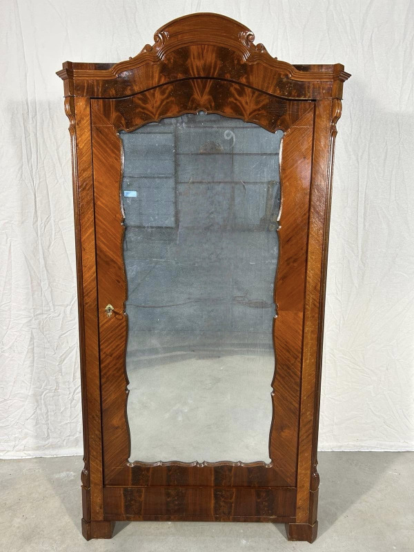 Starožitná skriňa/almara z obdobia historizmu - Cena 490€