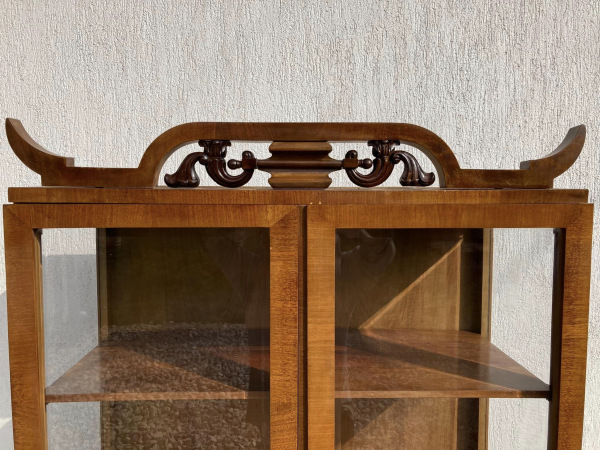 V29 - Vitrina Art DECO - Cena vitríny 790€ 3