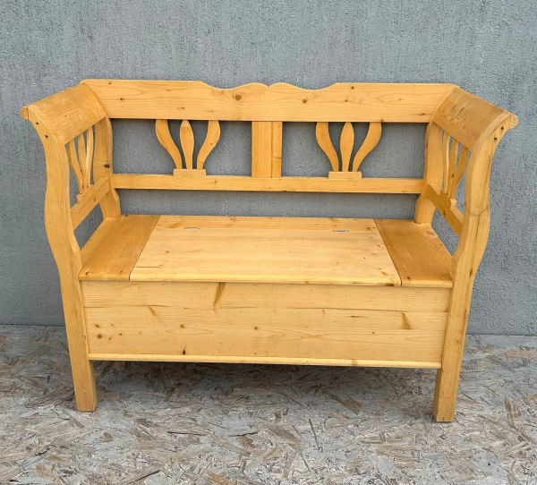 L55 - Vidiecká lavica - Cena 330 €