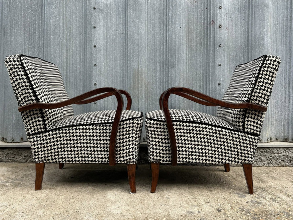 F184 - Krásne zrenovované kresielka - Cena 350€ / kus 2