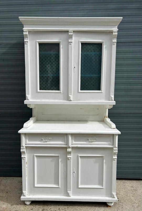 K103 - Vidiecky príborník - Cena 450 €