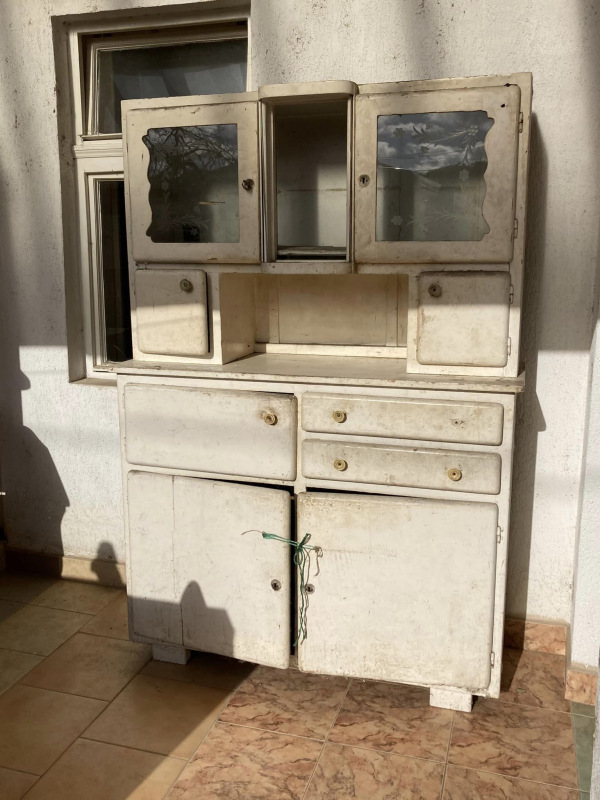 K57 - Kredenc v provensálskom štýle - Cena 290€ 1