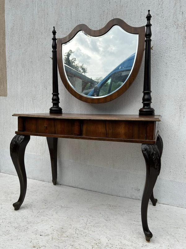 Konzolový toaletný stolík so zrkadlom - Cena 290 € 4