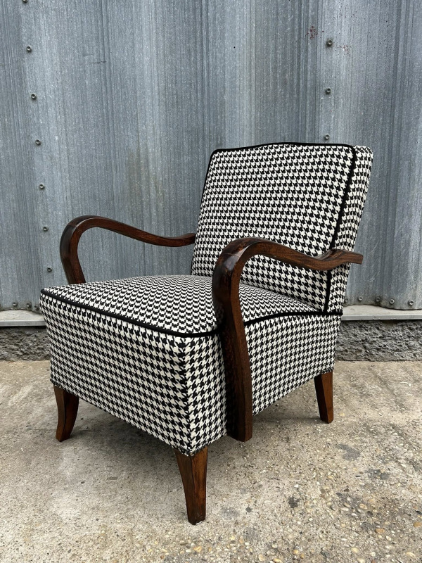 F184 - Krásne zrenovované kresielka - Cena 350€ / kus 1