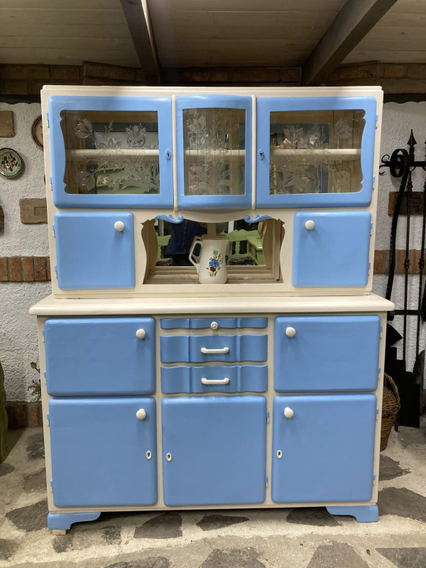 Kredence Provensálske po renovácii.... 2